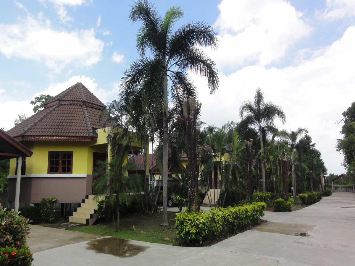 Rangsiman Resort Prachinburi Si Maha Phot Exterior foto